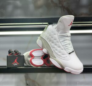 JORDAN RETRO 13 BLANCO Y GRIS UNISEX